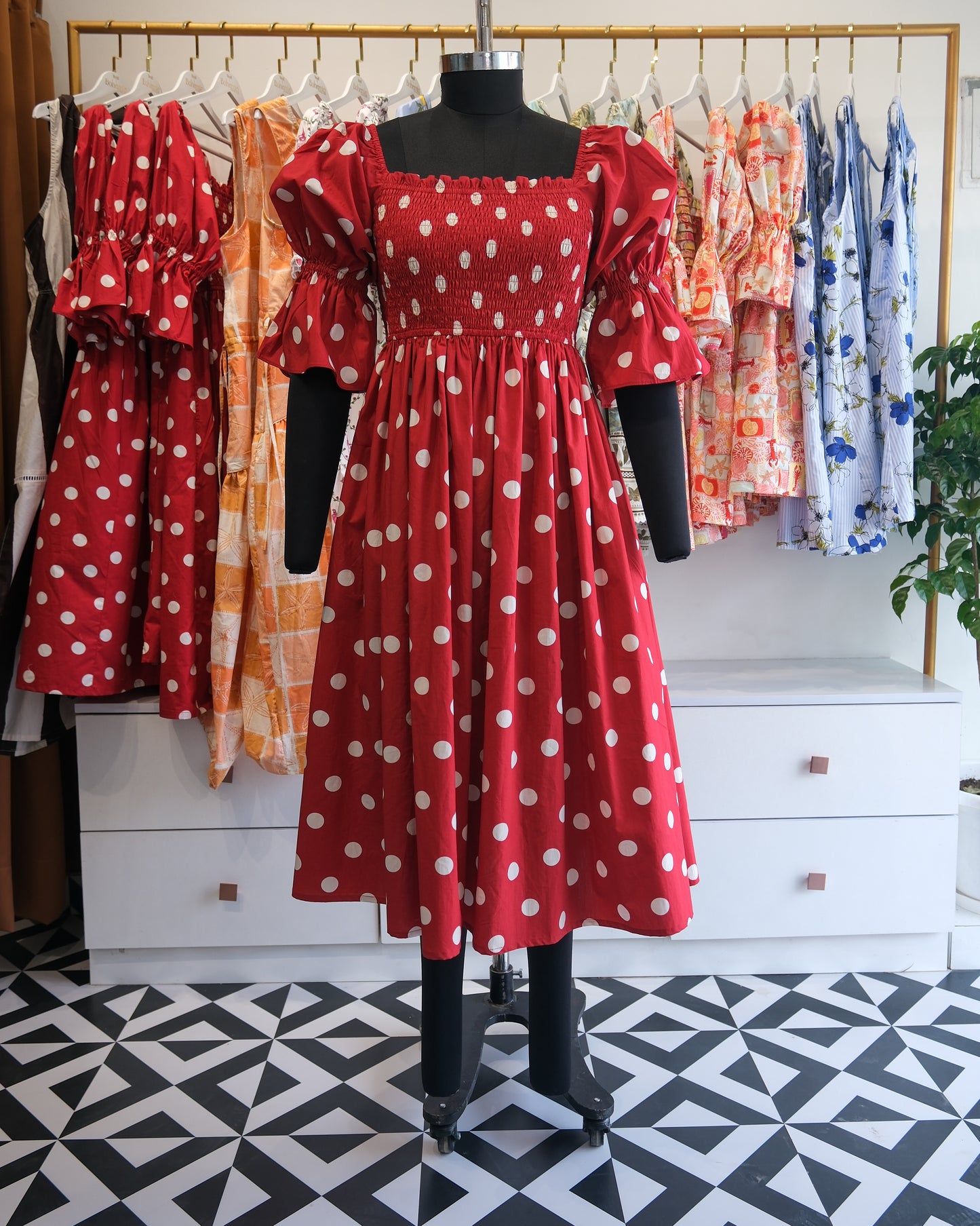 Scarlet dot Smocked Puff Sleeve Midi Dress