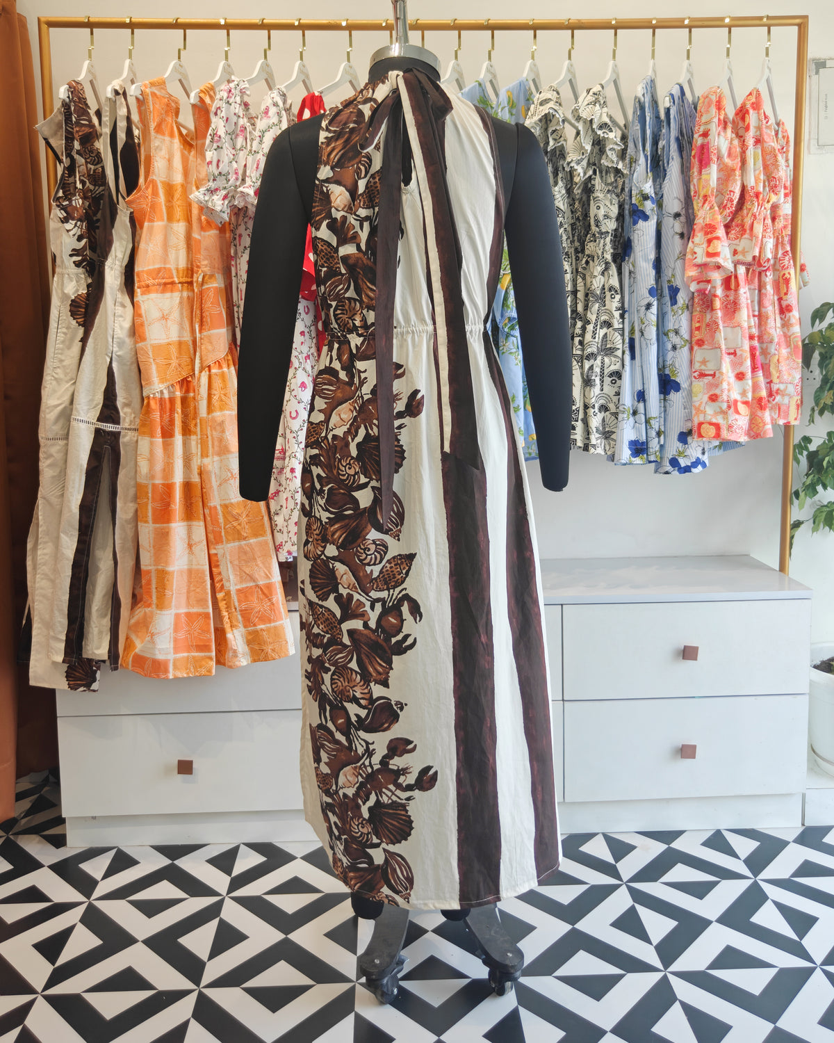 Cocoa Shells Halter Neck Tie Maxi Dress